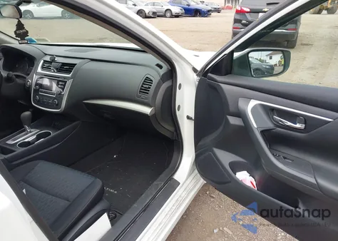 2018 Nissan Altima 2.5 S z USA, uszkodzony, nr VIN 1N4AL3AP2JC205558